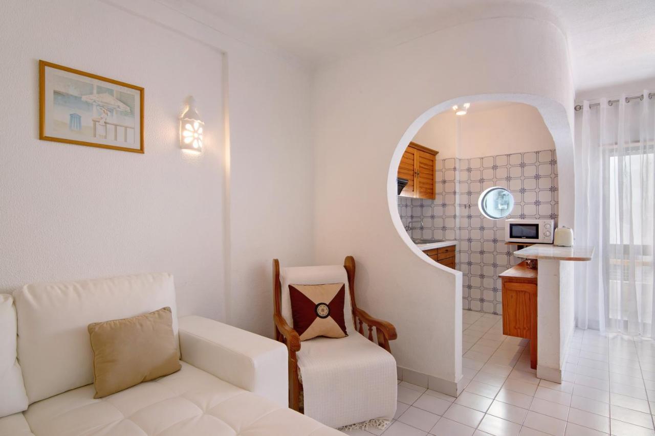 Apartment T1 Antonio Henriques